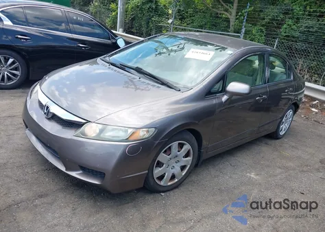 2010 Honda Civic Lx z USA, uszkodzony, nr VIN 2HGFA1F53AH518585